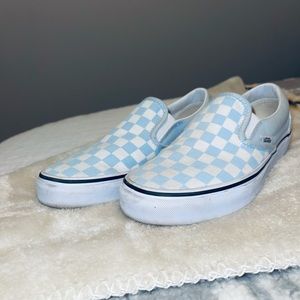 women’s sz 7 baby blue checkered slip on vans